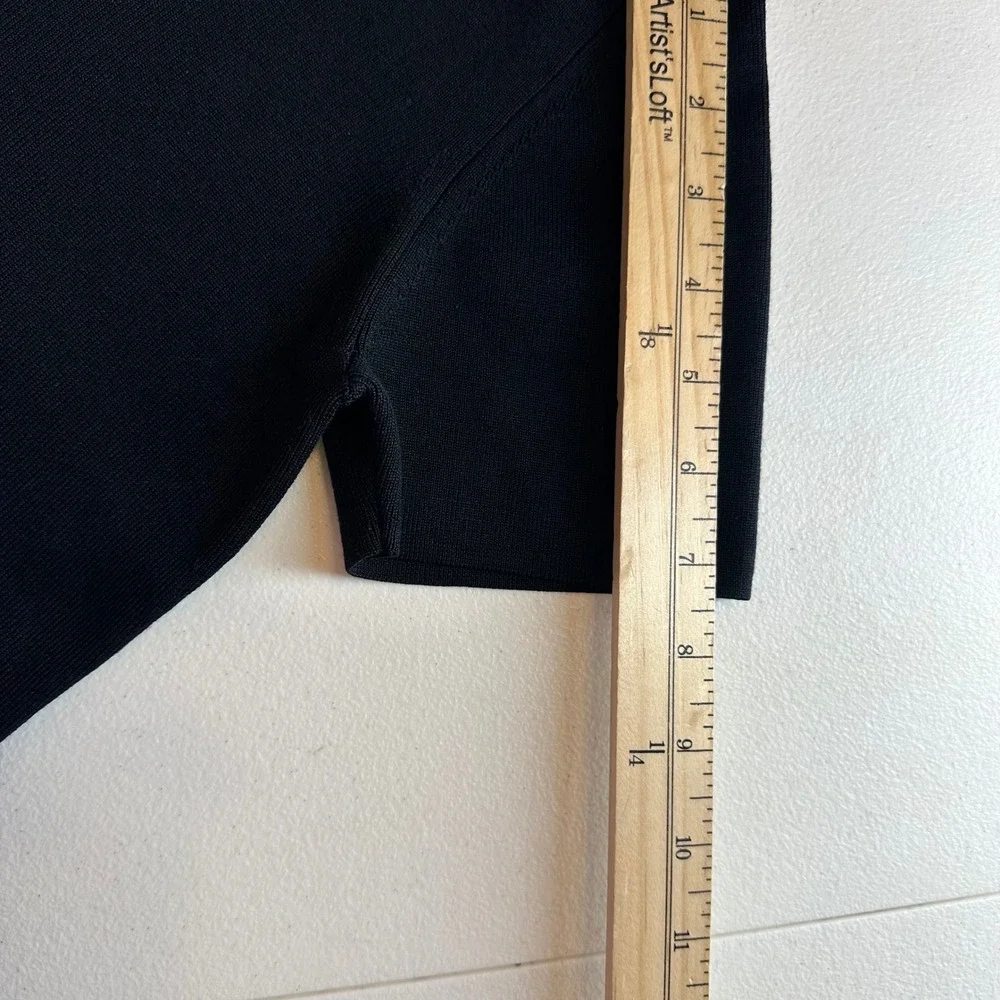 Liz Claiborne Collection Black Silk Blend Knit Top Size M Short‎ Sleeve